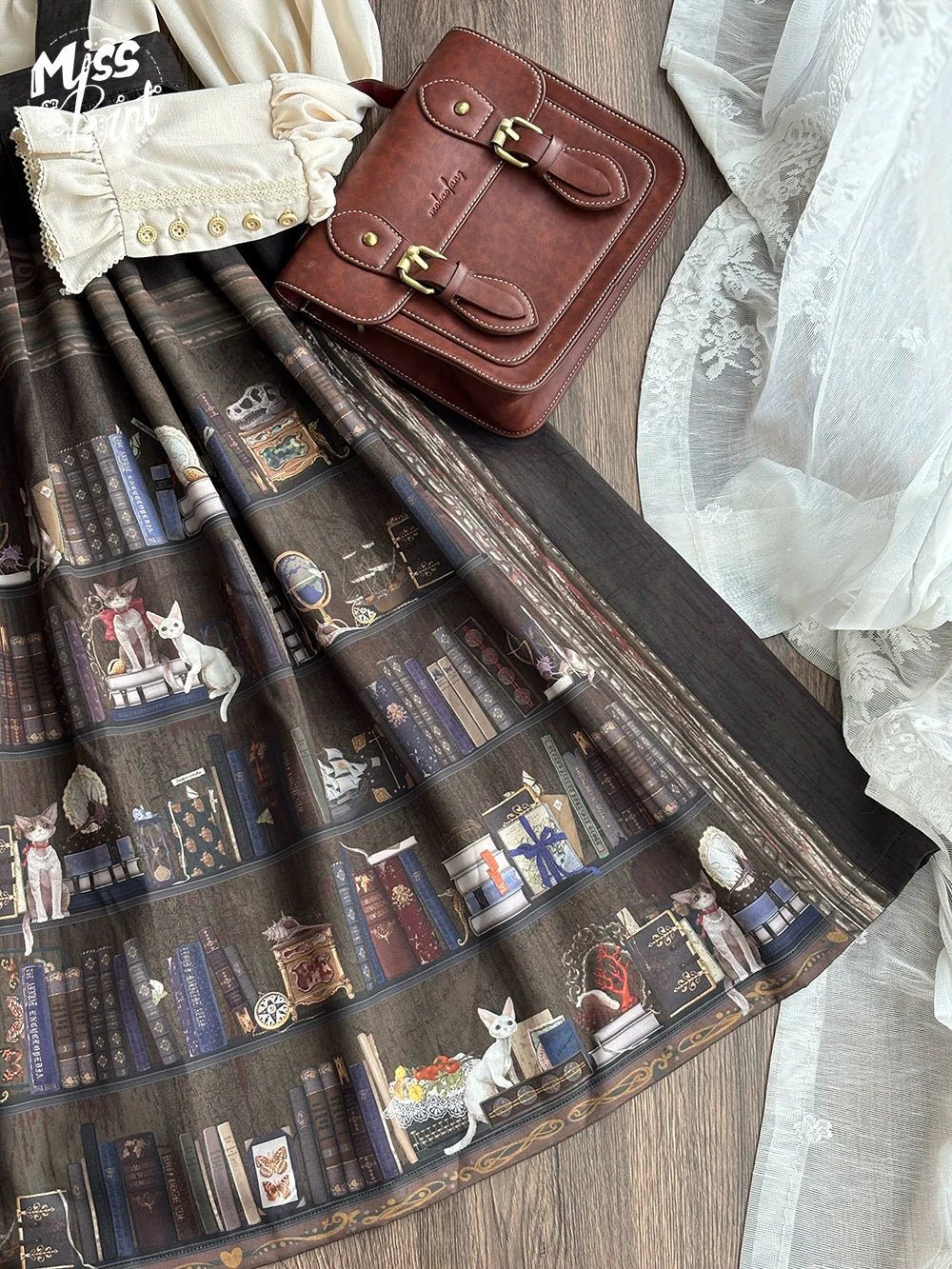 Miss Point - German Bookshelf - Classic Lolita SK, Detachable Suspenders