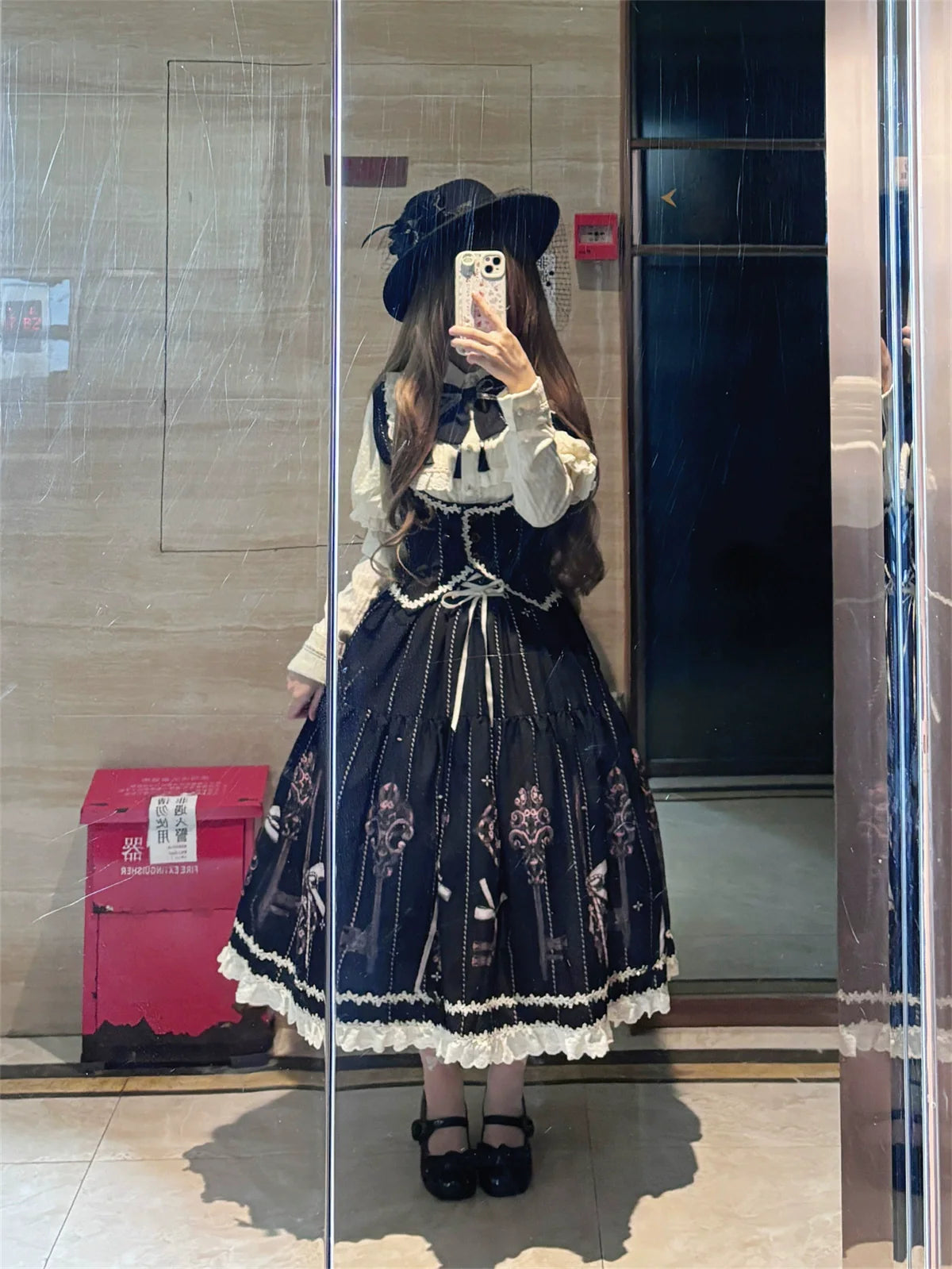 Uncle's Workshop - Secret Key - Classic Lolita Dress Suit, Key Print