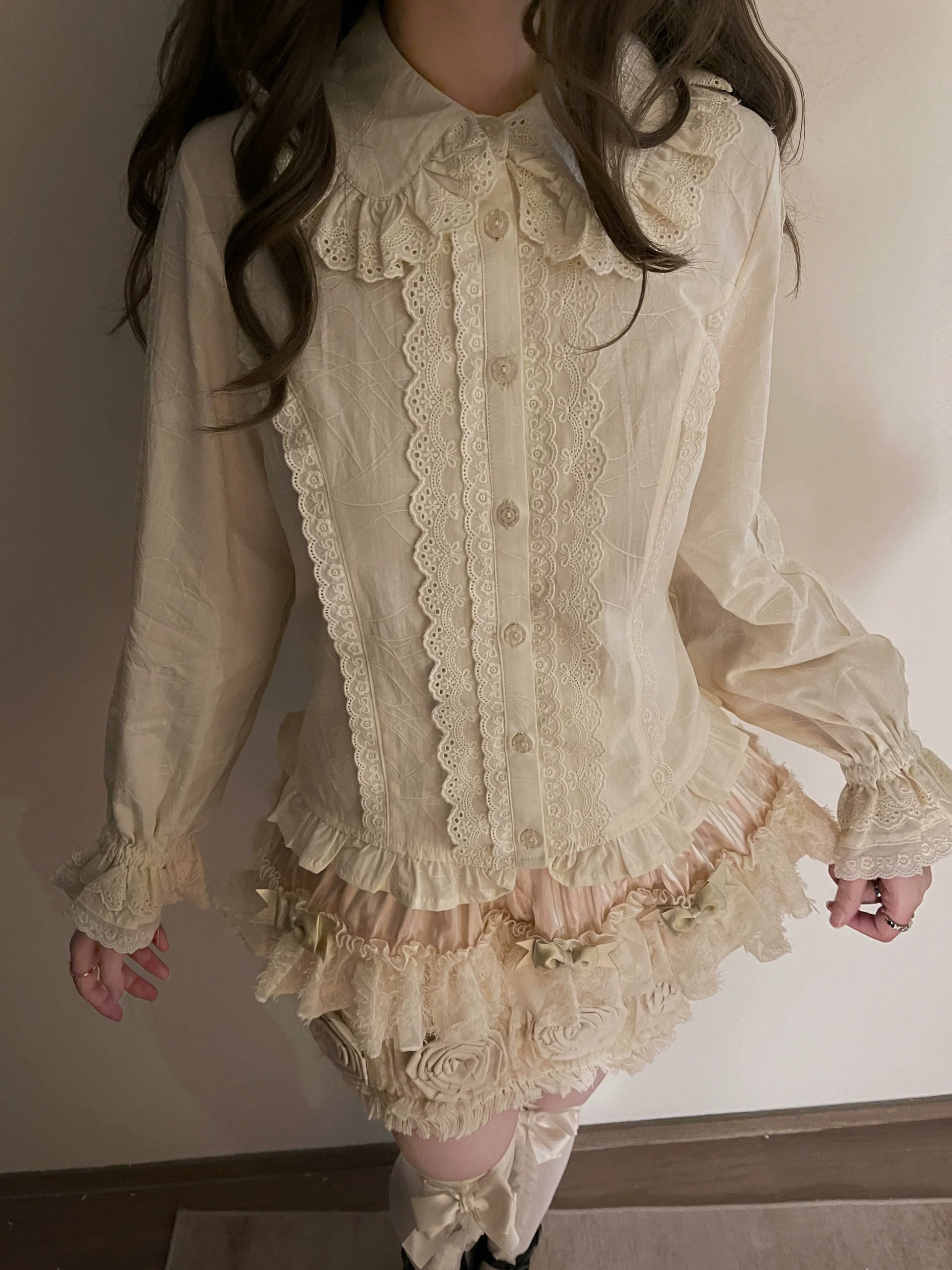 MIST - Lily - Kawaii Lolita Blouse Soft Girl Bubble Puff Sleeve
