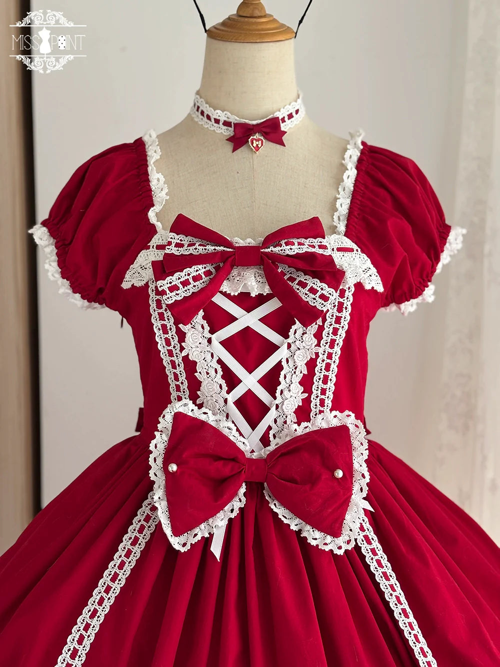 Miss Point - Vintage Petal Rabbit - Old School Lolita OP Cotton Dress With Petal-Shaped Hem