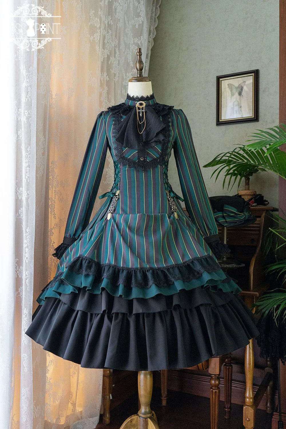 Miss Point - Perintz Manor - Gothic Lolita OP Long Sleeve Retro Lolita Dress