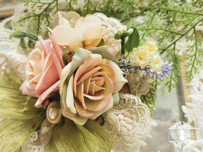 Miss Point - The Sally Gardens - Elegant Lolita Lace Choker and Brooch