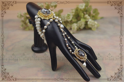 Rose of Sharon - Classic Lolita Pearl Bracelet with Ring