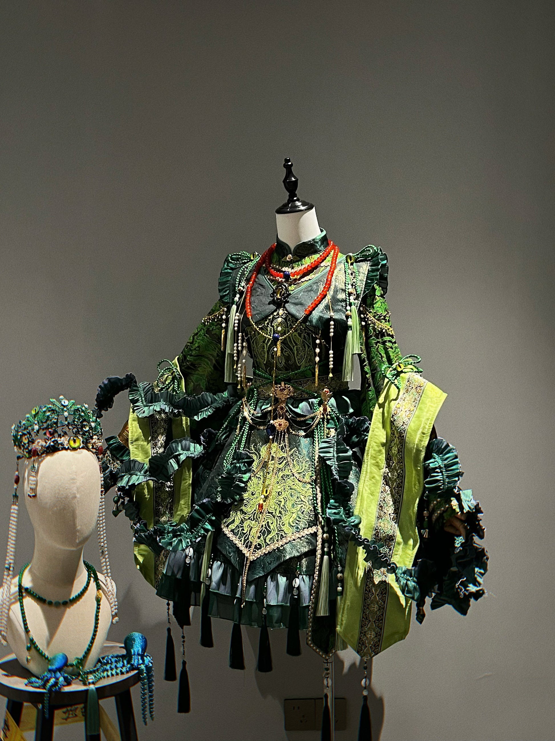 Your Highness - Baimu Ji - Gothic Lolita Dress Chinese Style OP with Terror Element