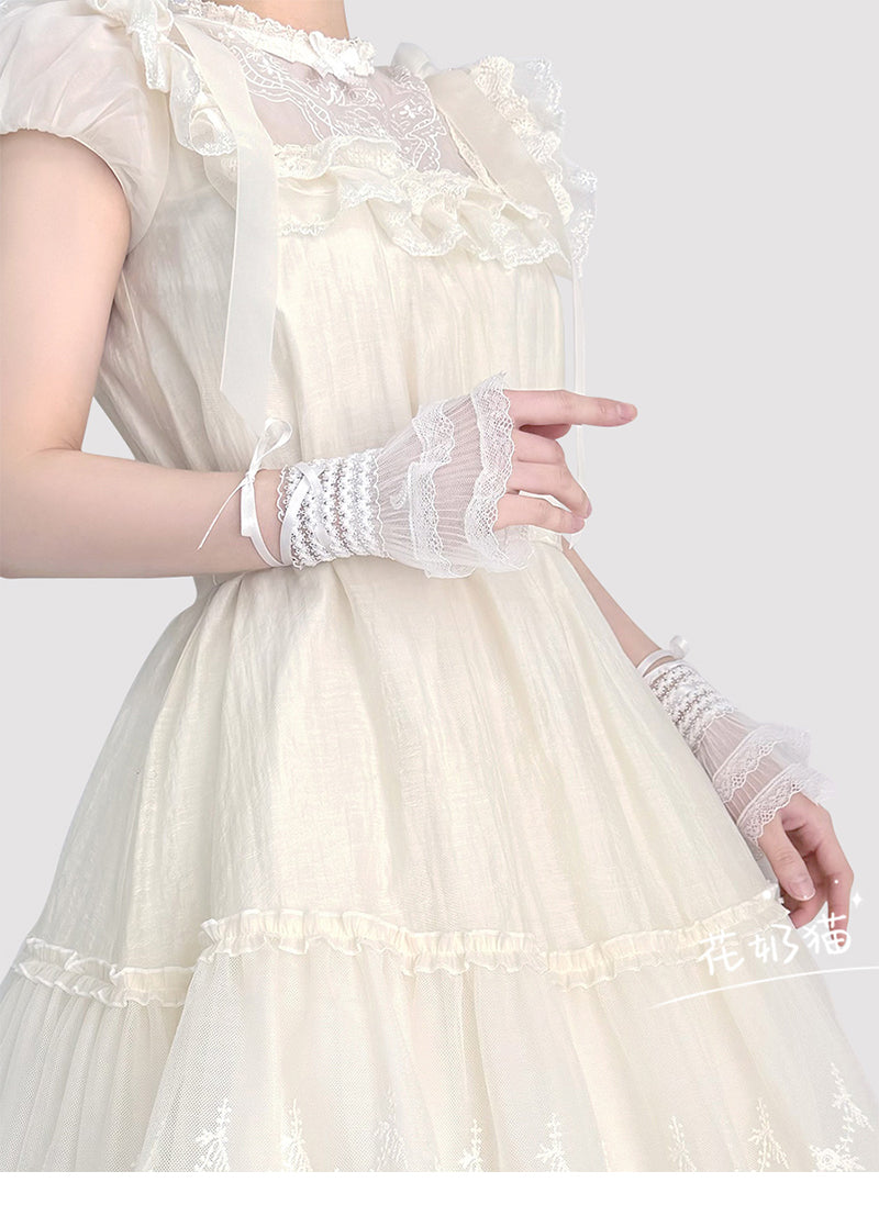 Hua Nai Cat - Star and Moon - Bridal Lolita Cuffs White and Black Ballet Style Lace Cuffs