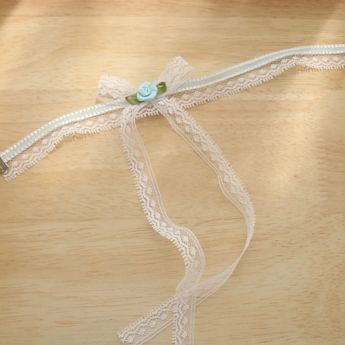 Creamy Bubbles - Sweet Lolita Choker Vintage Lace Rose Handmade Necklace