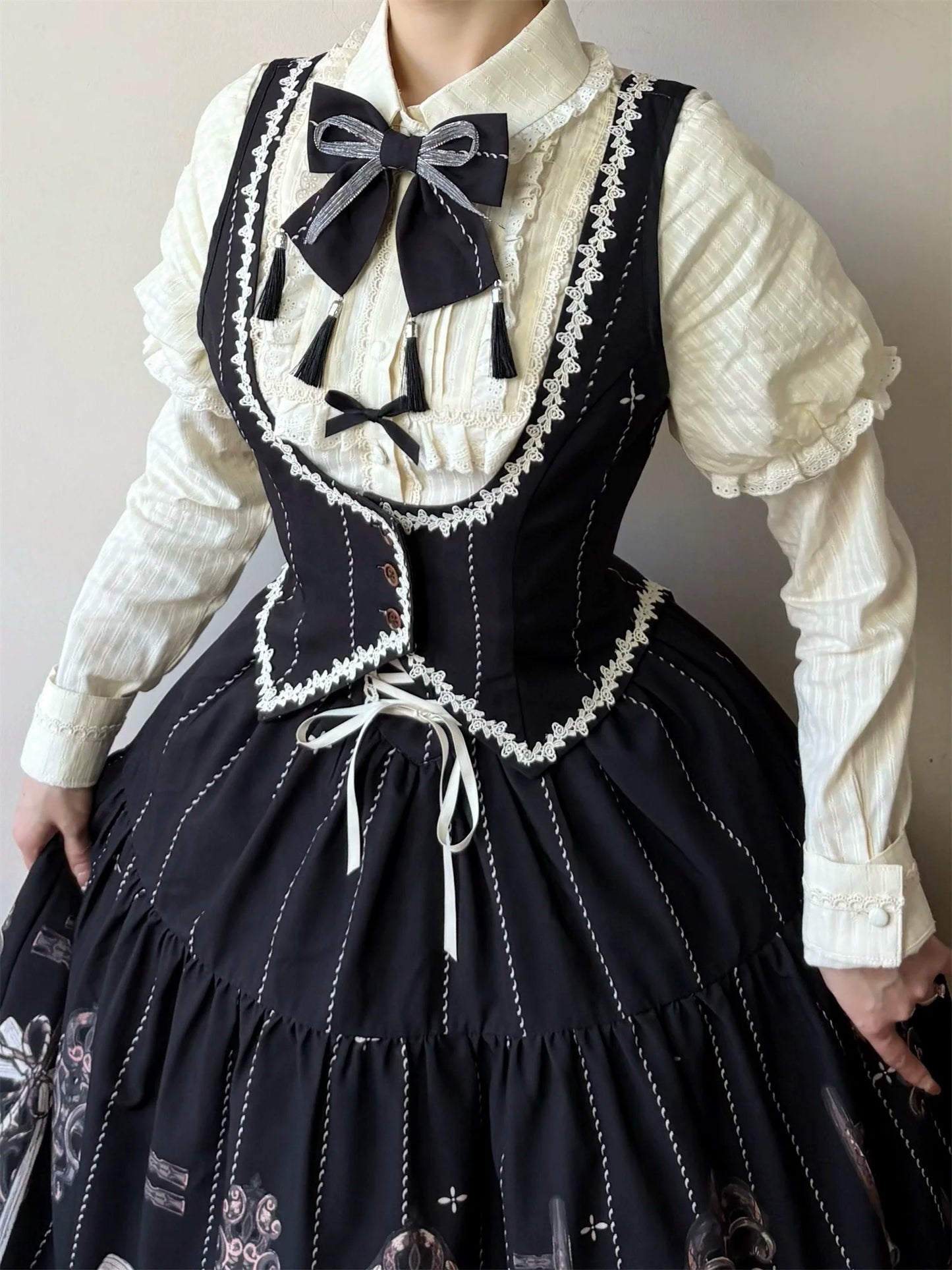 Uncle's Workshop - Secret Key - Classic Lolita Dress Suit, Key Print