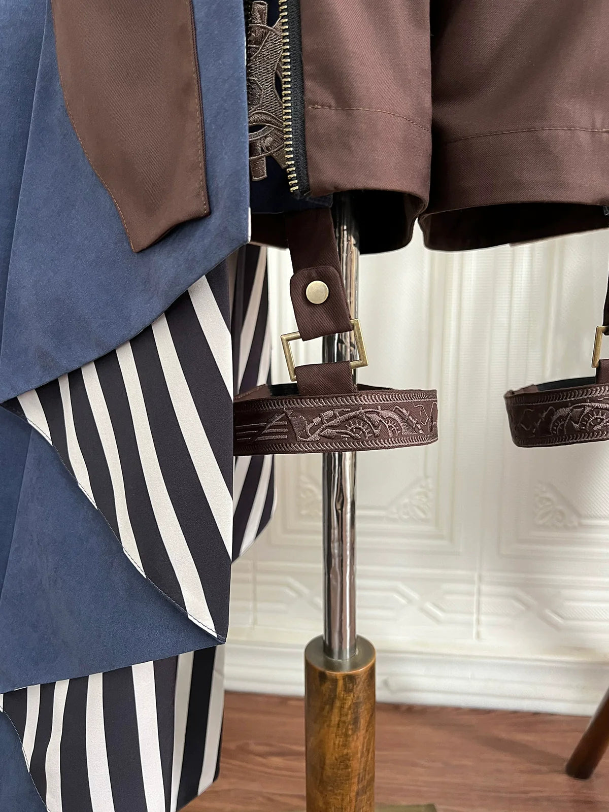 Designer's Gift - Voyager's Daily - Ouji Lolita Suspender Shorts Set with Shirt & Trailing