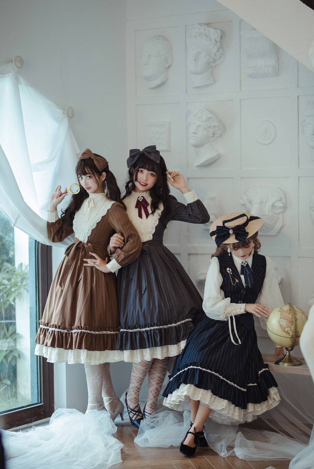 Miss point - Rose Silhouette - Vintage Classic Lolita OP