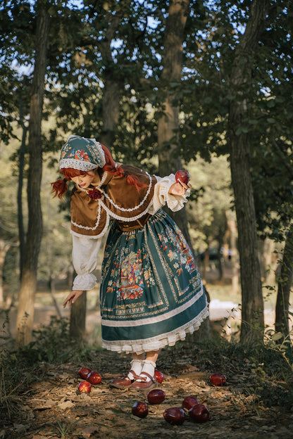 Miss Point - Praise of Abundance - Bavarian Style Lolita Velvet Hooded Cape