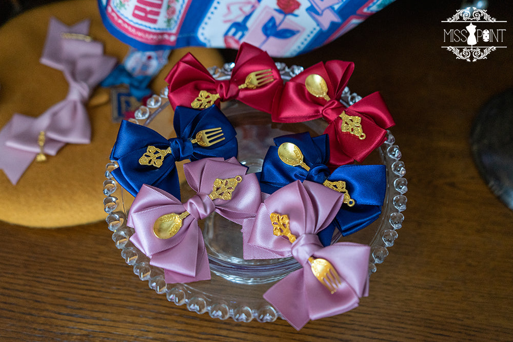 Miss Point - Berry Rose Lolita Accessories Collection KC Beret Necklace