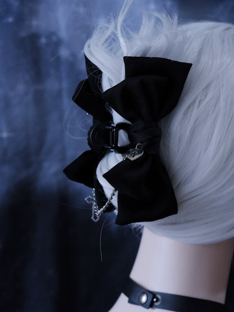 Strange Sugar - Gothic Lolita Claw Clip Cross Chain Bow Hair Accessory