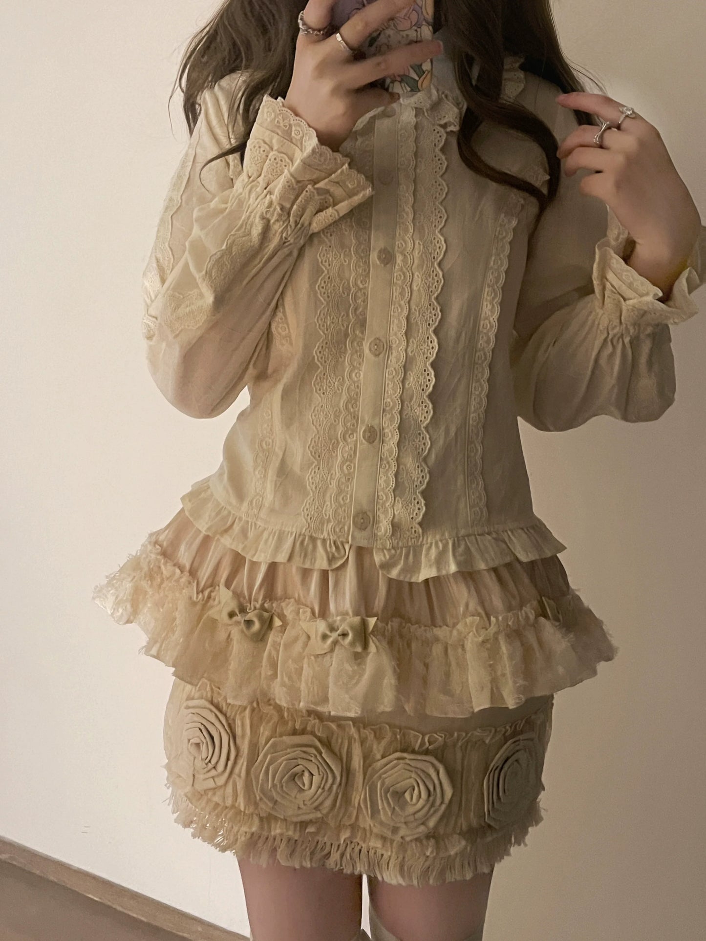 MIST - Lily - Kawaii Lolita Blouse Soft Girl Bubble Puff Sleeve