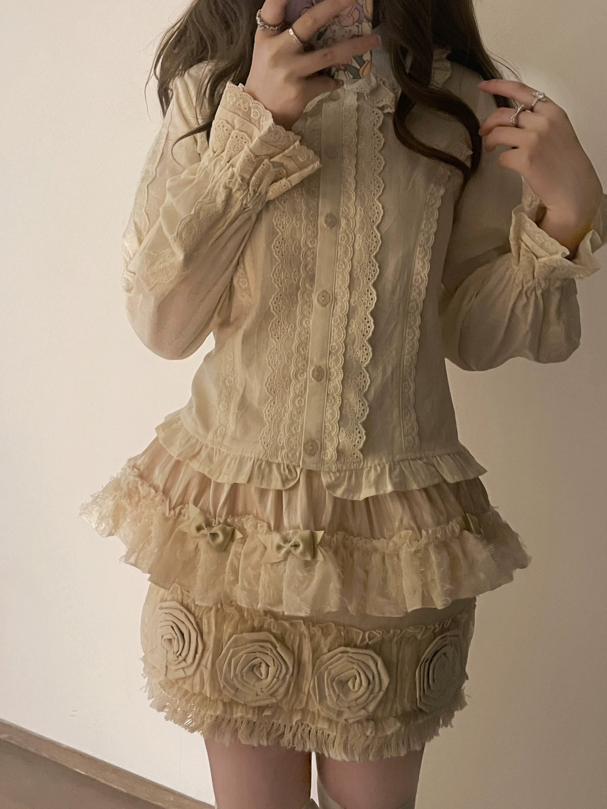 MIST - Lily - Kawaii Lolita Blouse Soft Girl Bubble Puff Sleeve