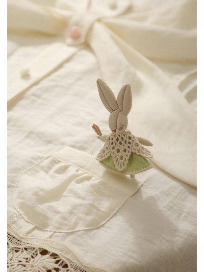 Bunny embroidery brooch【s0000008739】