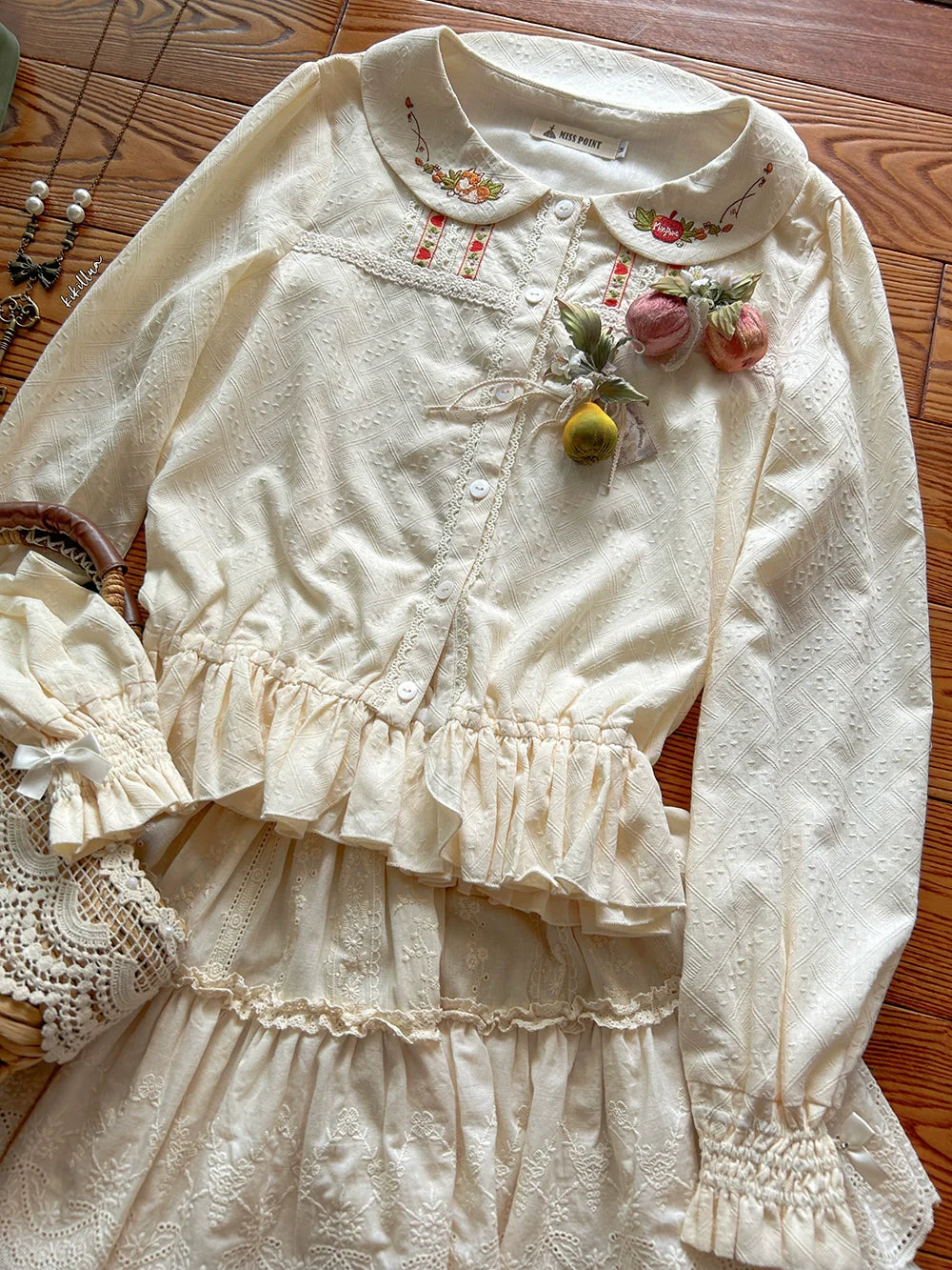 Miss Point - Chubby Fox in the Forest - Sweet Lolita Shirt Embroidered Collar Customized Blouse