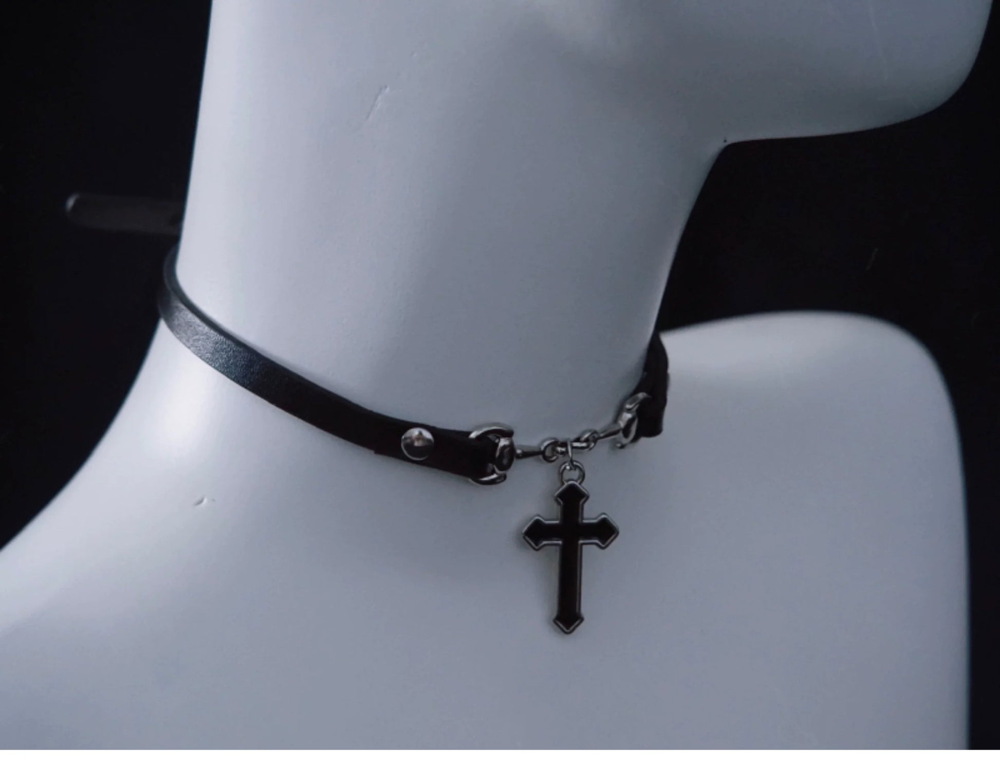 Strange Sugar - Gothic Lolita Choker with Cross Pendant