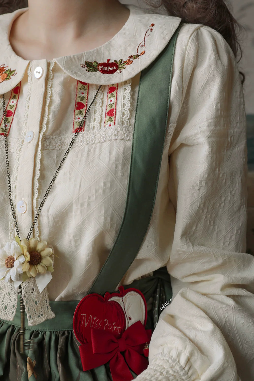 Miss Point - Chubby Fox in the Forest - Sweet Lolita Shirt Embroidered Collar Customized Blouse