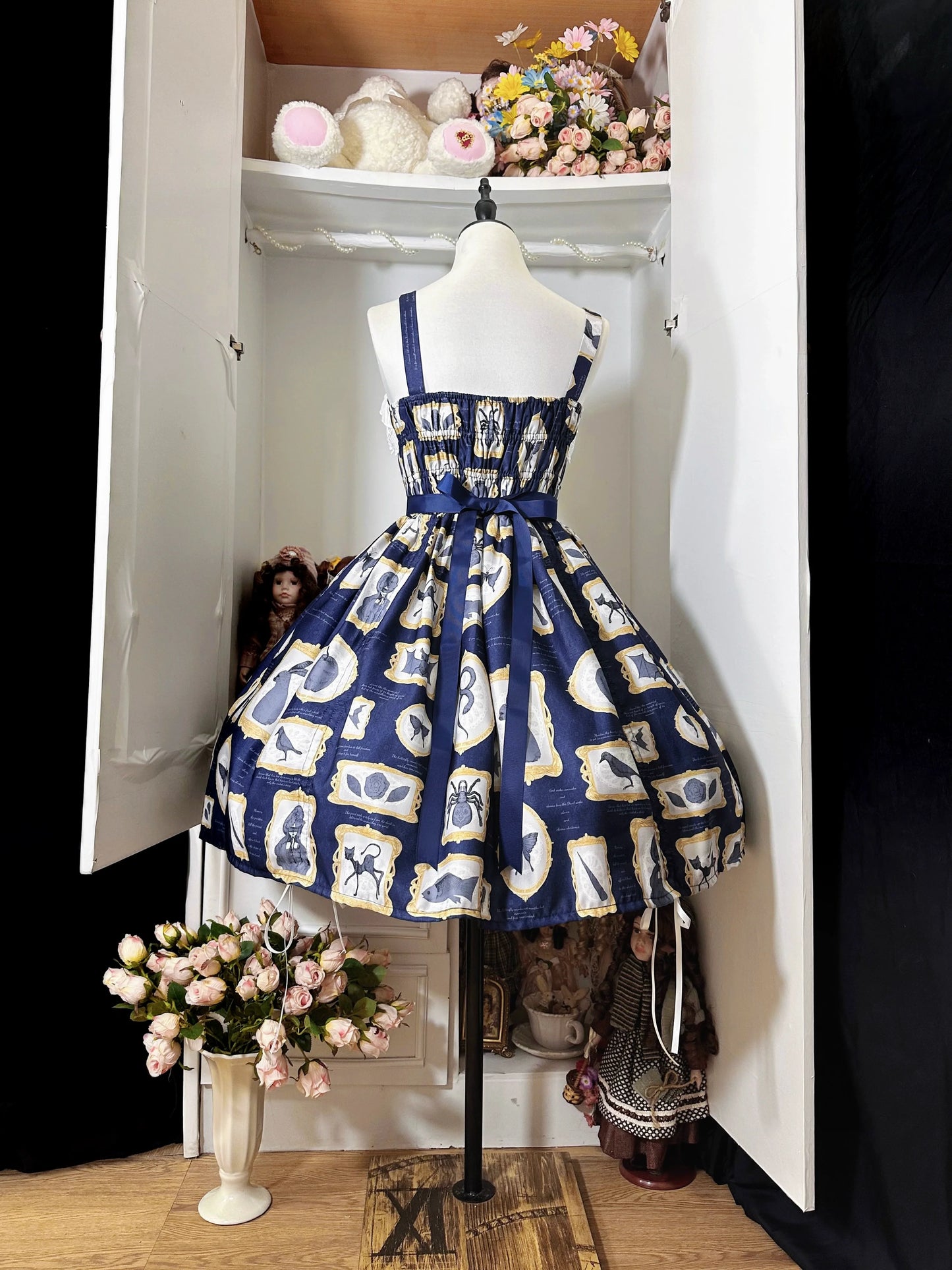 Magic Tea Party - Classic Lolita JSK with Elegant Art-Inspired Prints