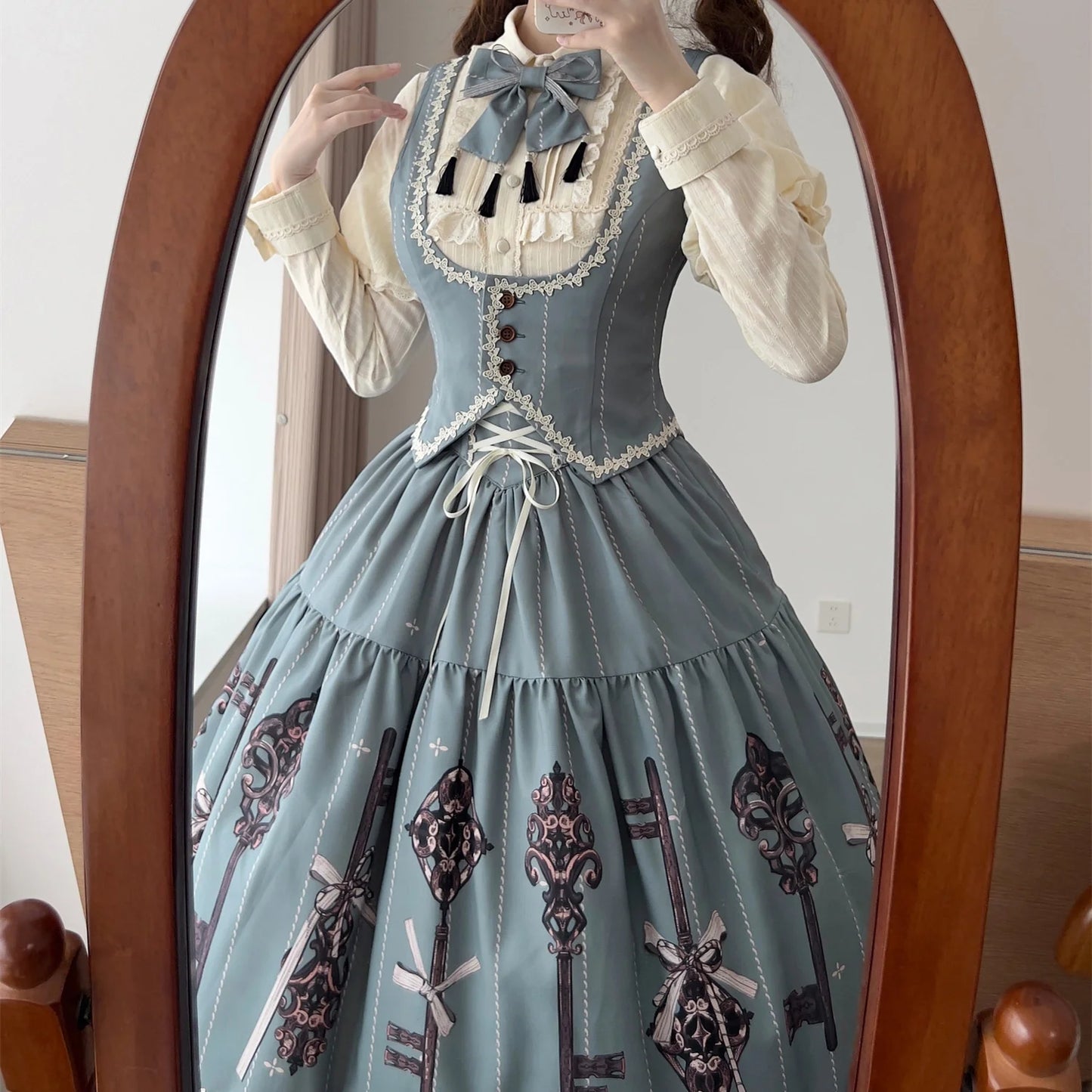Uncle's Workshop - Secret Key - Classic Lolita Dress Suit, Key Print