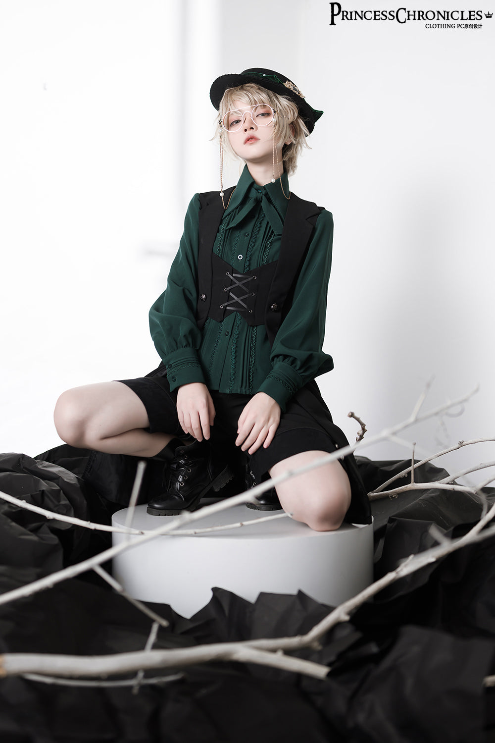 Princess Chronicles - The Night Prelude - Medieval Ouji Lolita Vest