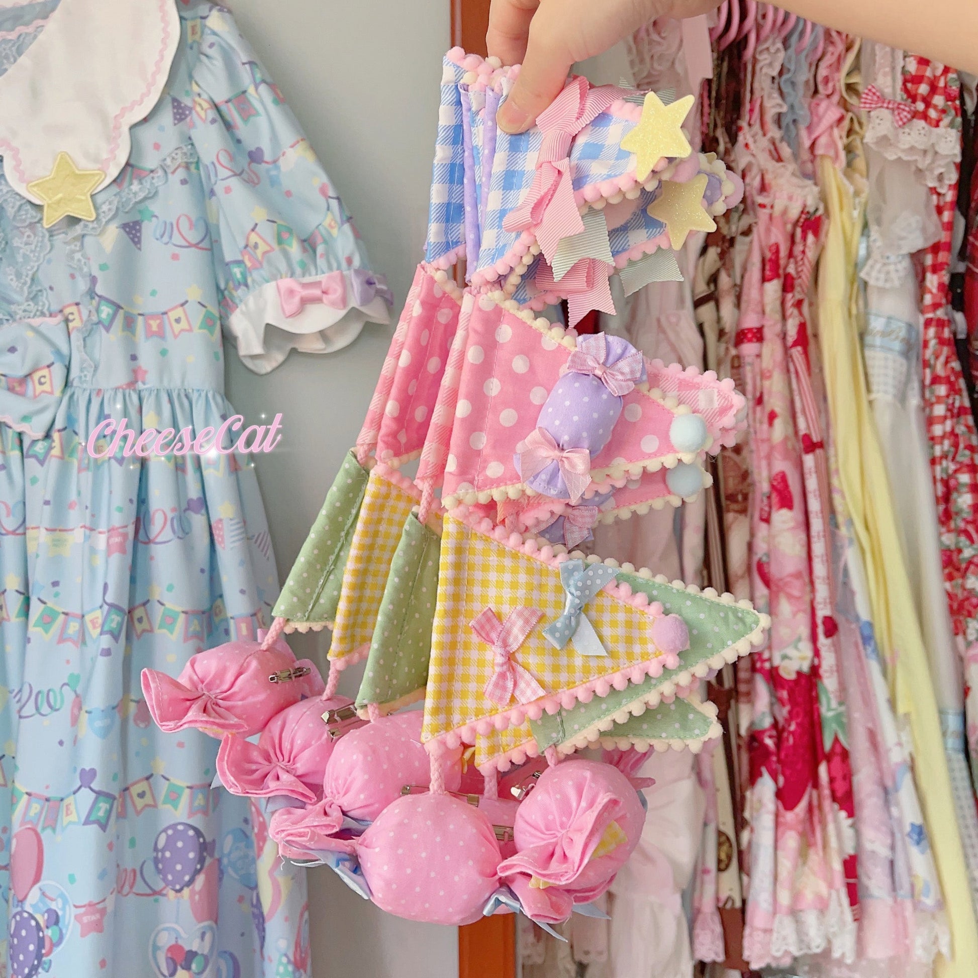 Cheese Cat - Sweet Lolita Plaid Candy Bow Flags Brooch