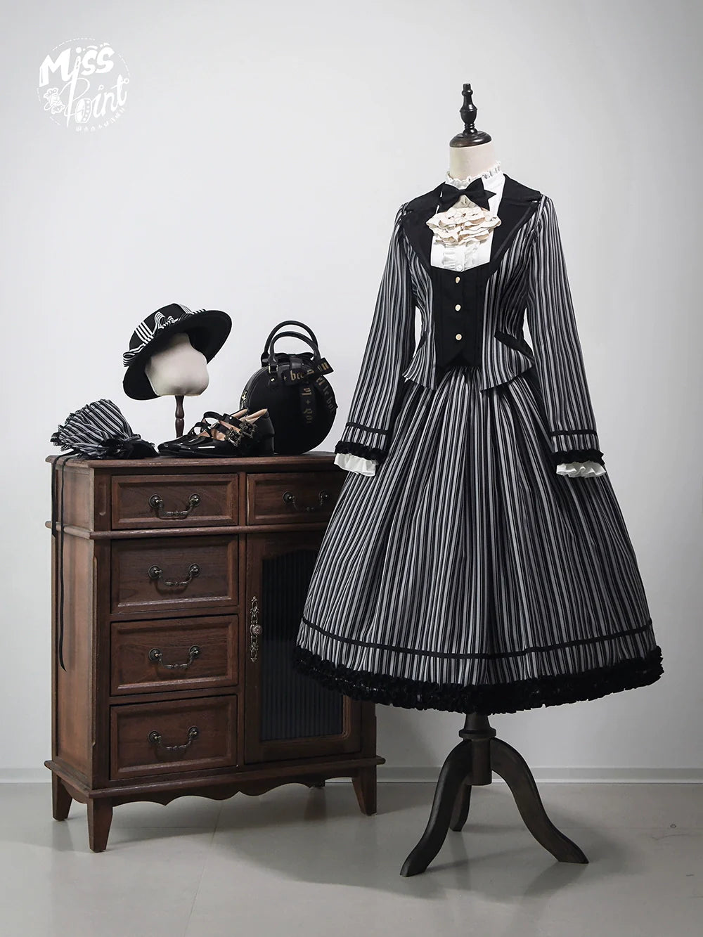 Miss Point - Classical Chocolate - Classic Lolita Skirt Elegant Striped SK