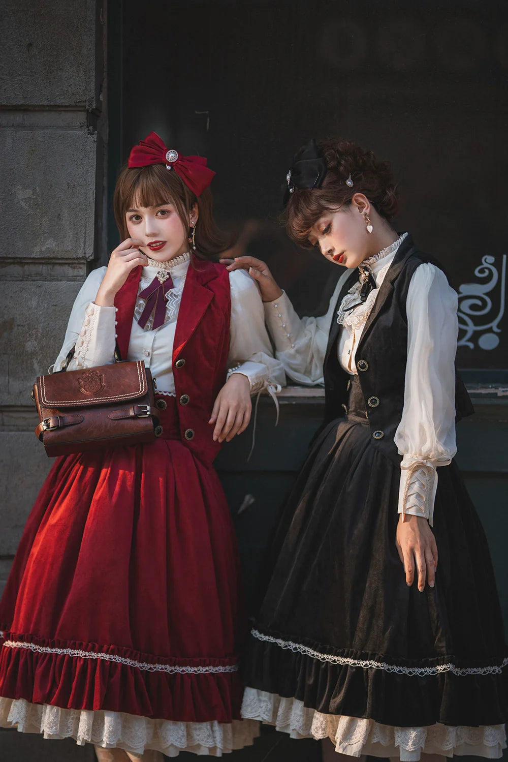 Miss Point - Rose Doll - Retro Lolita Vest Velvet Lolita Waistcoat