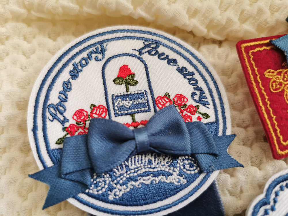 Miss Point - Berry Rose Lolita Accessories Collection KC Beret Necklace