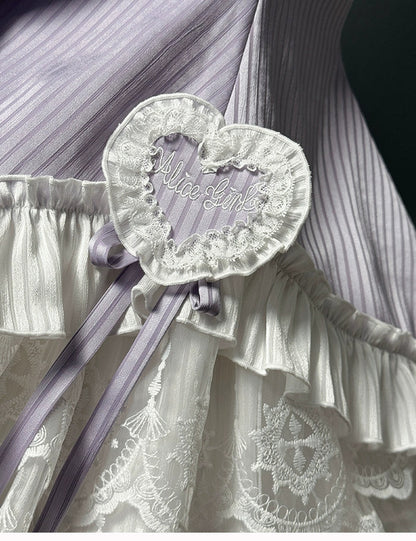 Alice Girl - Arrogant Miss - Heart-Shaped Lolita Brooch with Lace and Embroidery