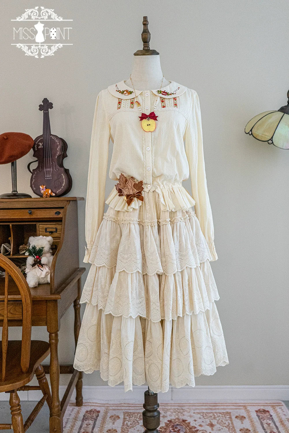 Miss Point - Chubby Fox in the Forest - Customized Lolita Skirt Embroidery Lace Cotton Lolita Skirt