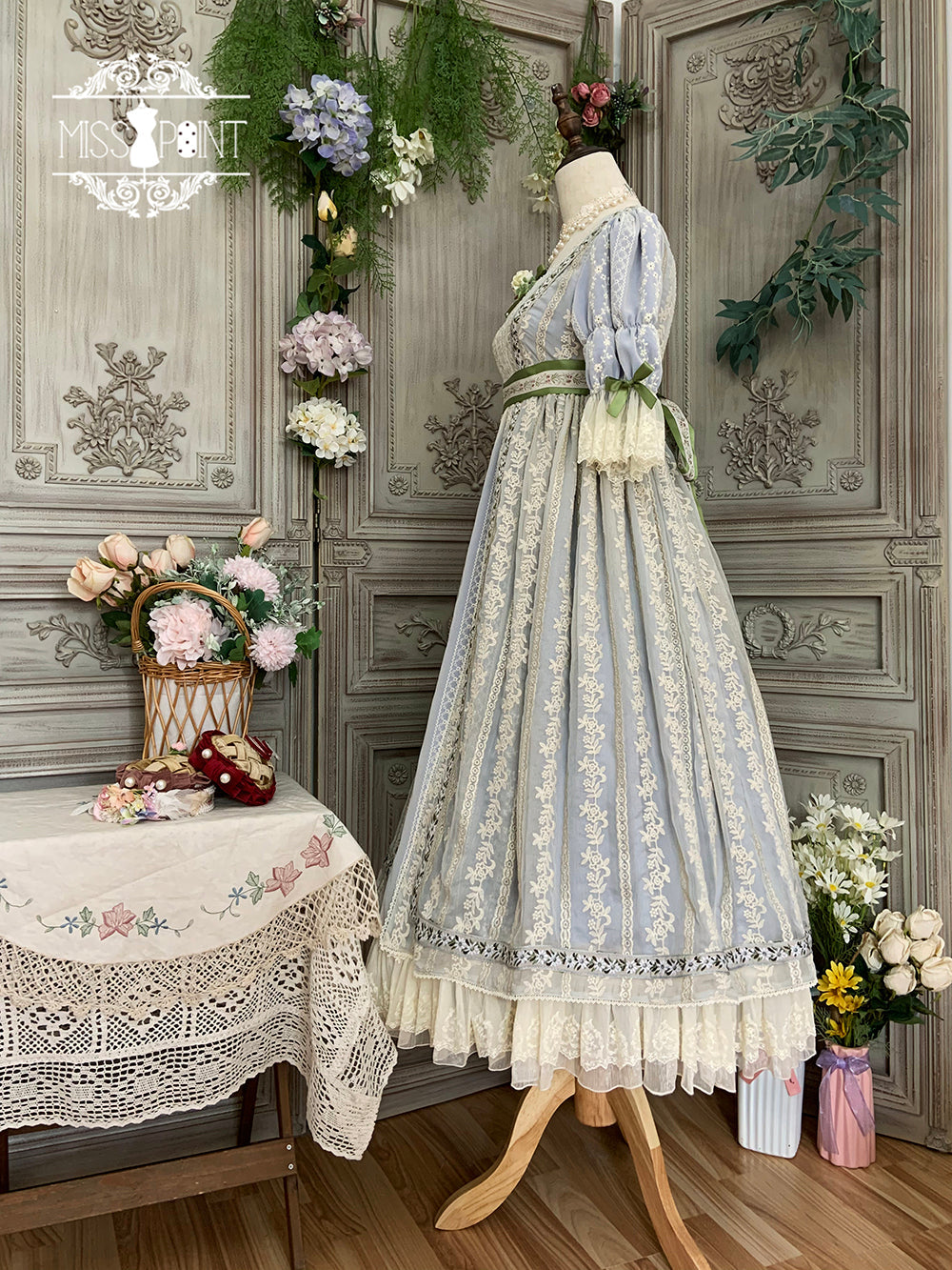 Miss Point - The Sally Gardens - Elegant Lolita Empire-cut OP Dress