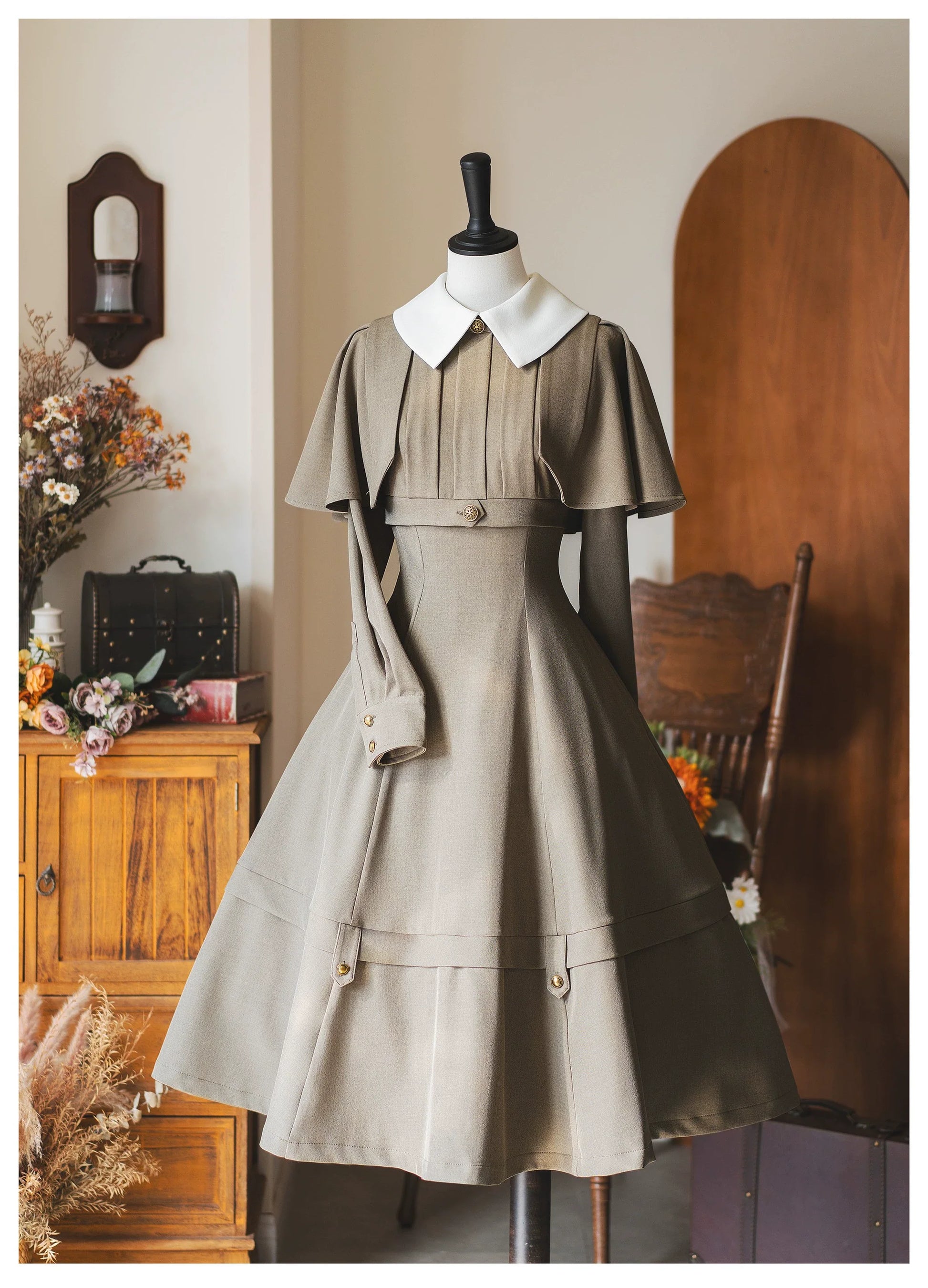 Forest Wardrobe - Forest Antique Box - Classic Lolita OP Dress with Detachable Short Cape
