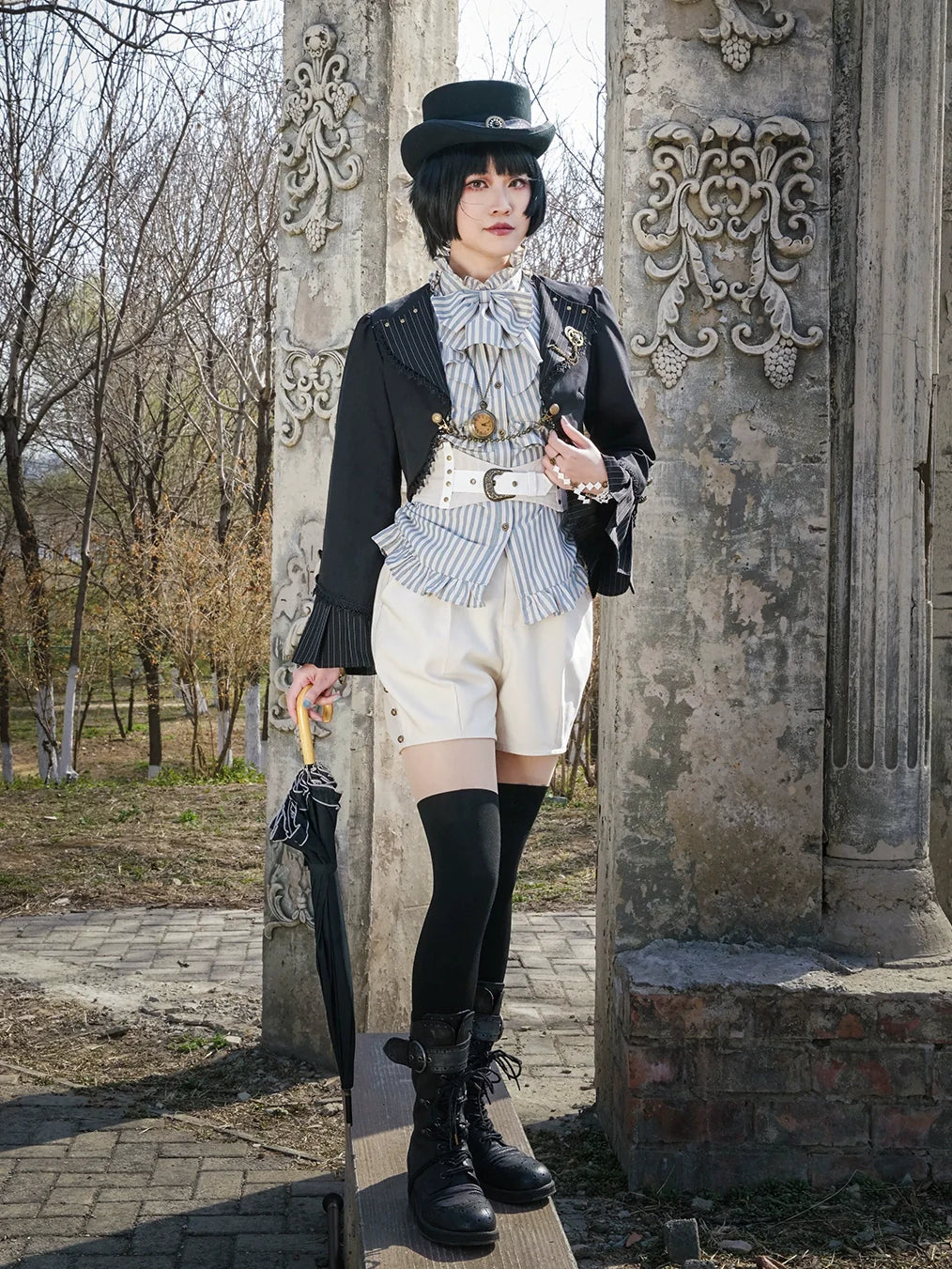 Mr. Yi's Steam Continent - Gothic Lolita Cardigan Long Sleeve Black Short Jacket