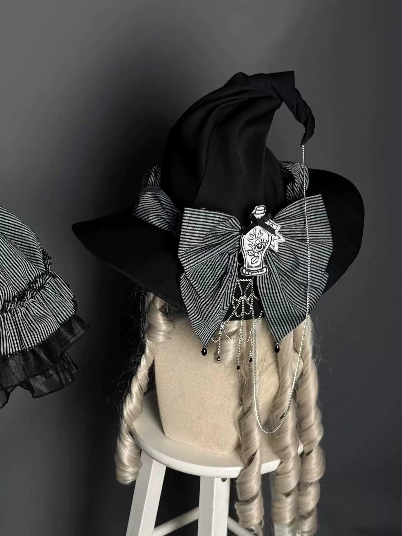 Alice Girl - Lolita Potion - Gothic Lolita Witch Hat and Striped Side Clips