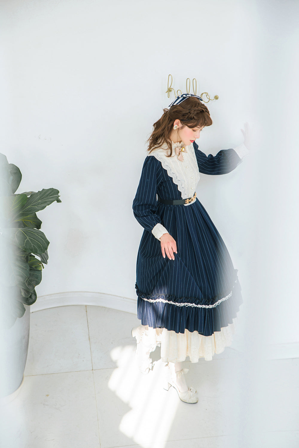 Miss point - Rose Silhouette - Vintage Classic Lolita OP