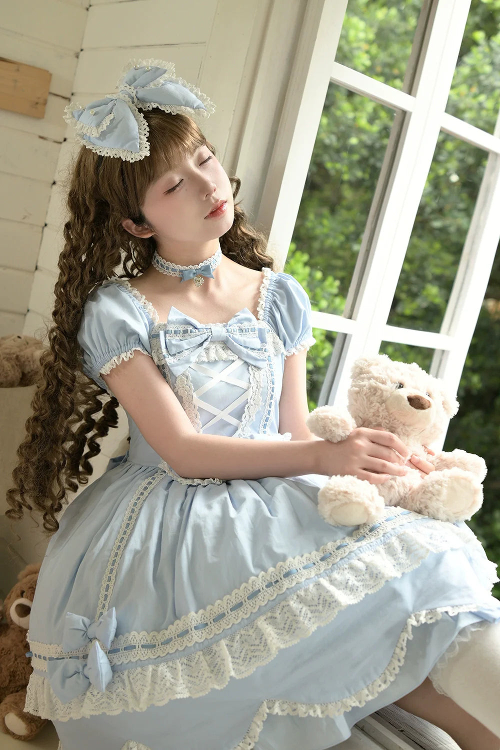 Miss Point - Vintage Petal Rabbit - Old School Lolita OP Cotton Dress With Petal-Shaped Hem