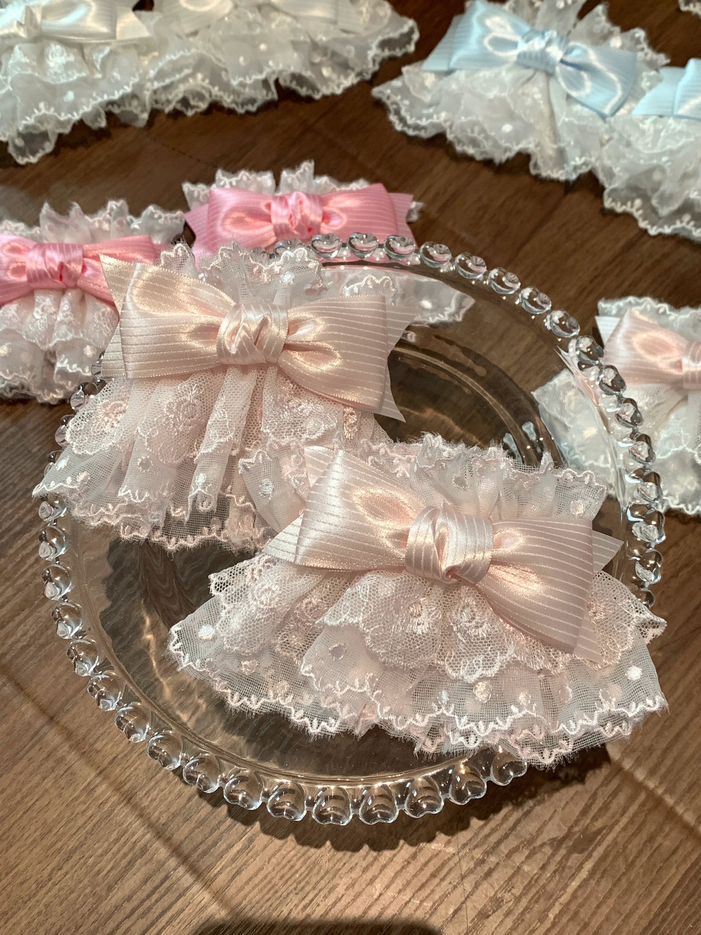 Roji Roji - Sweet Lolita Lace Bow Cuffs, Elastic Wrist