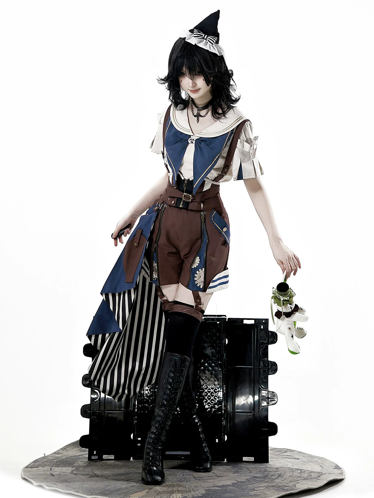 Designer's Gift - Voyager's Daily - Ouji Lolita Suspender Shorts Set with Shirt & Trailing