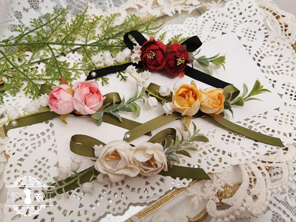 Miss Point - The Sally Gardens - Elegant Lolita Lace Choker and Brooch