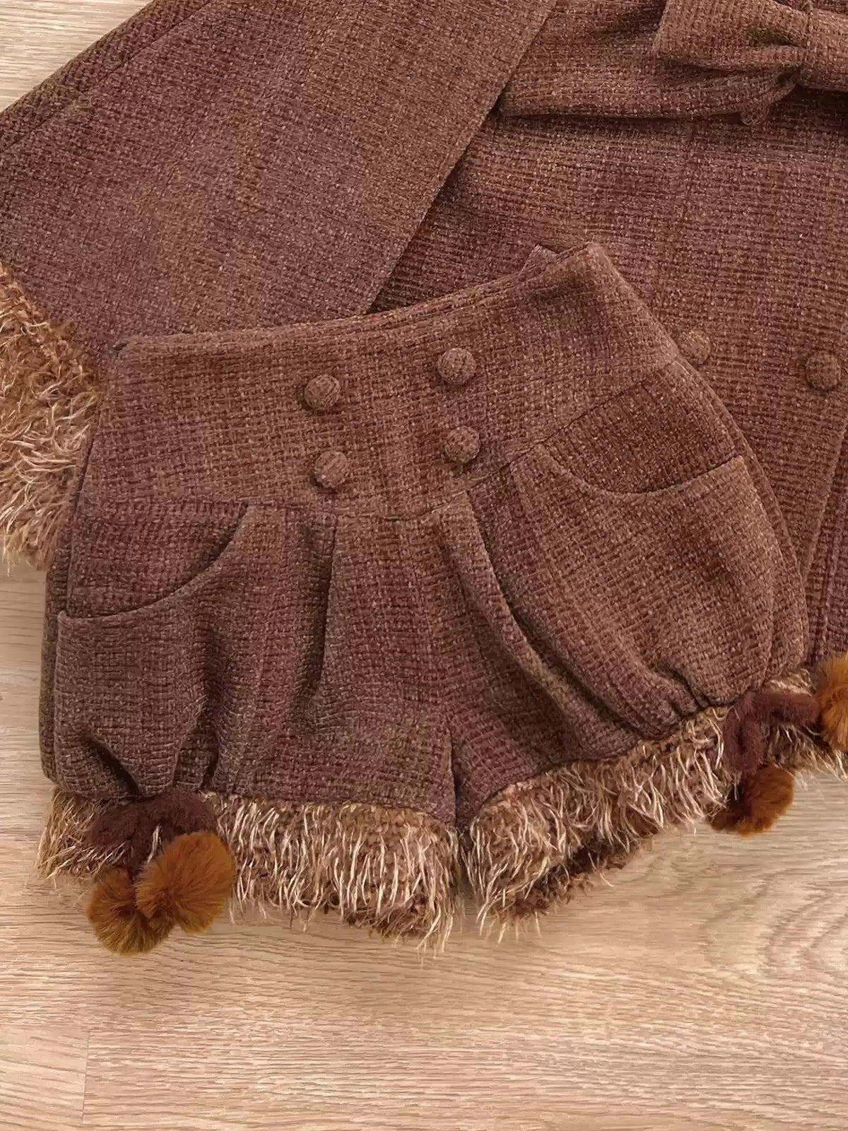 Tan Tuan - Rabbit & Bear - Winter Kawaii Lolita Cape and Shorts