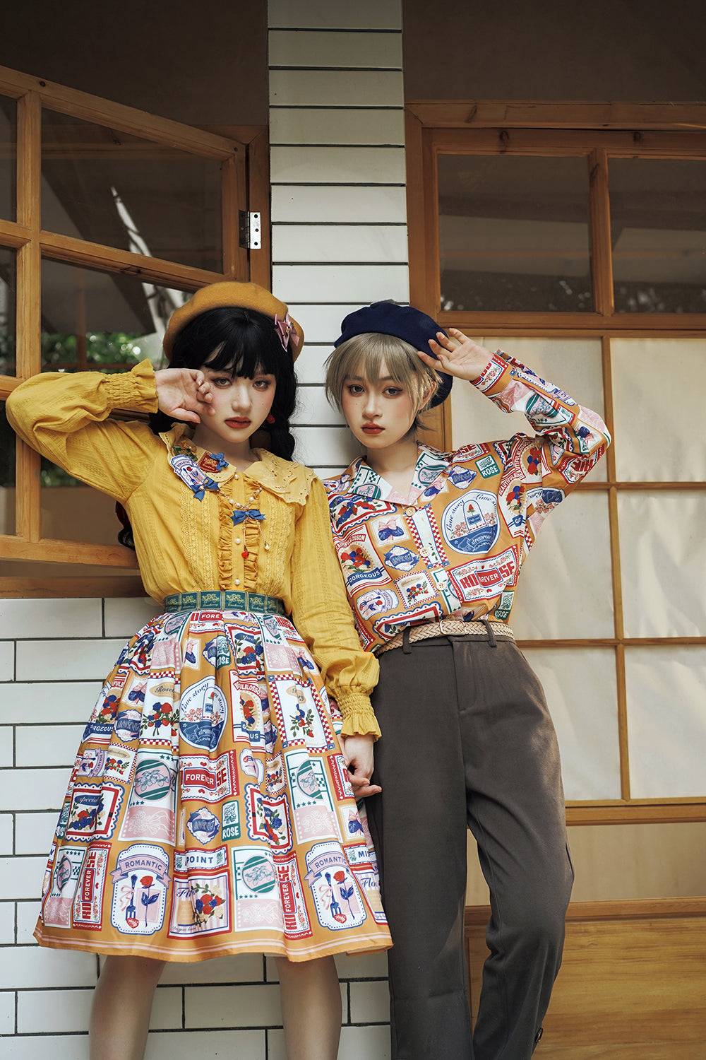 Miss Point - Strawberry Rose - Vintage American High Waist Lolita SK