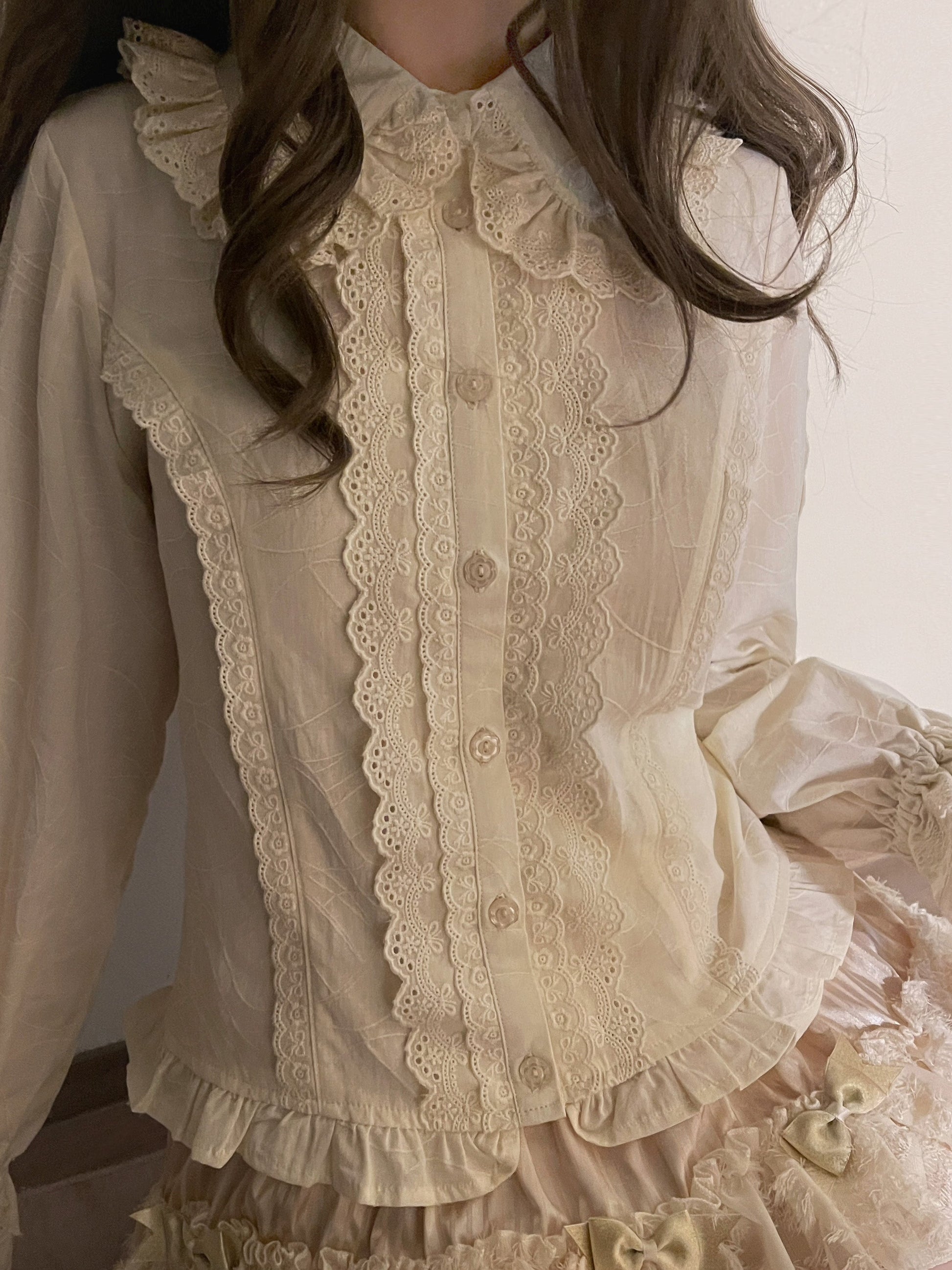 MIST - Lily - Kawaii Lolita Blouse Soft Girl Bubble Puff Sleeve