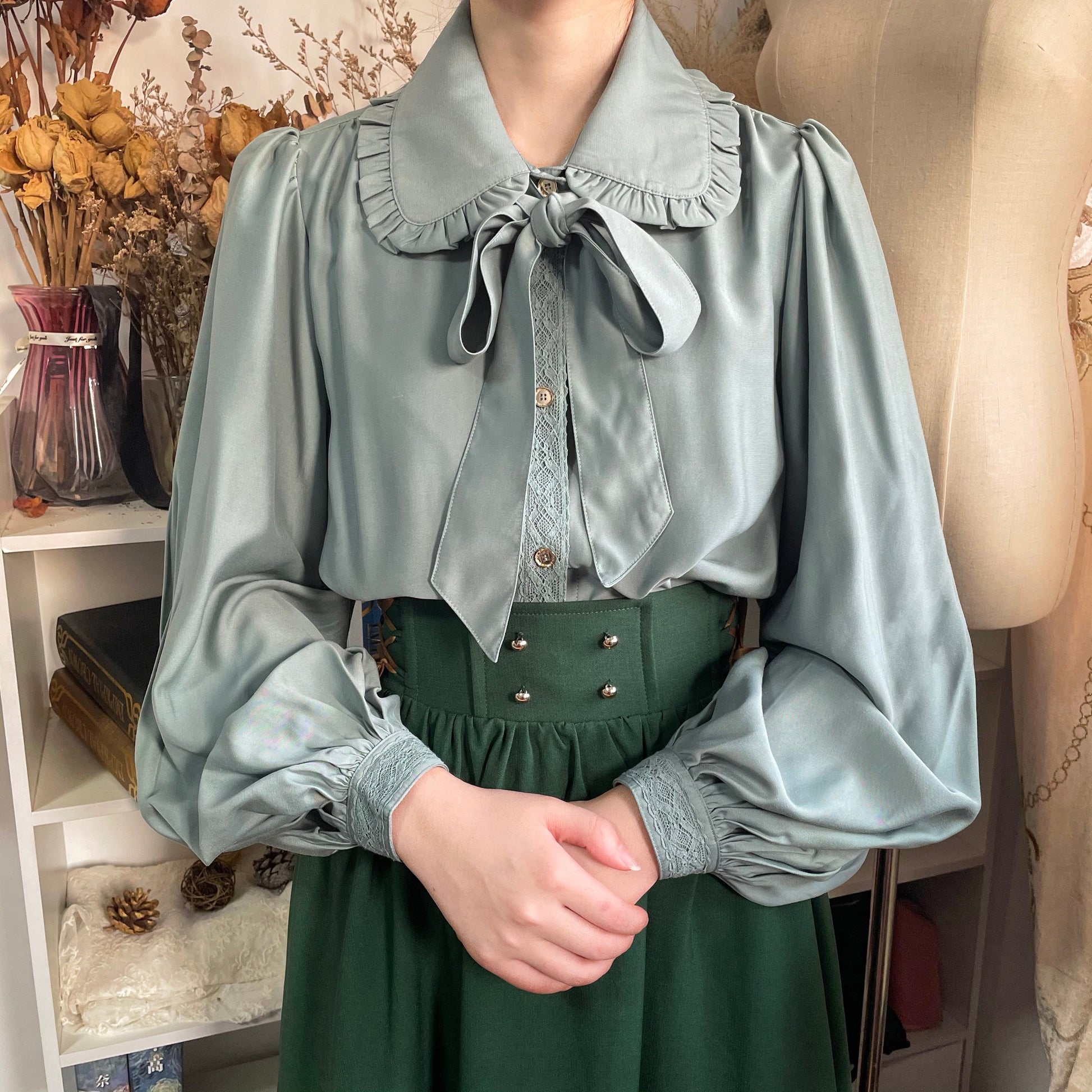 YuanSu - Mayer's Whisper - Vintage Lolita Large Sleeve Blouse