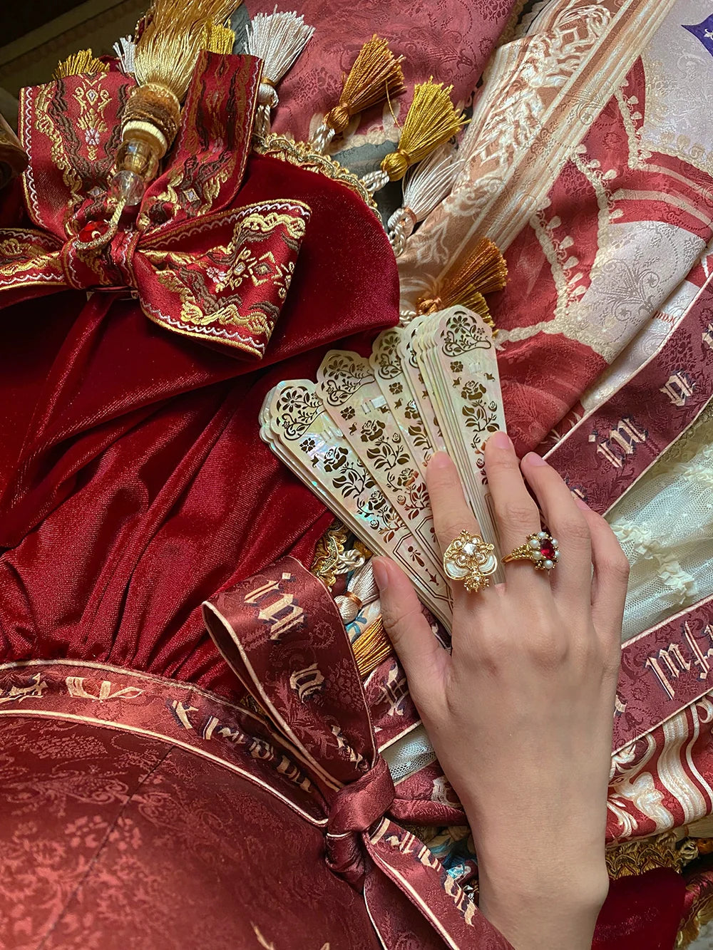 Miss Point - Kaleidoscope - Retro Lolita Headdress Bonnet Set and Necklace