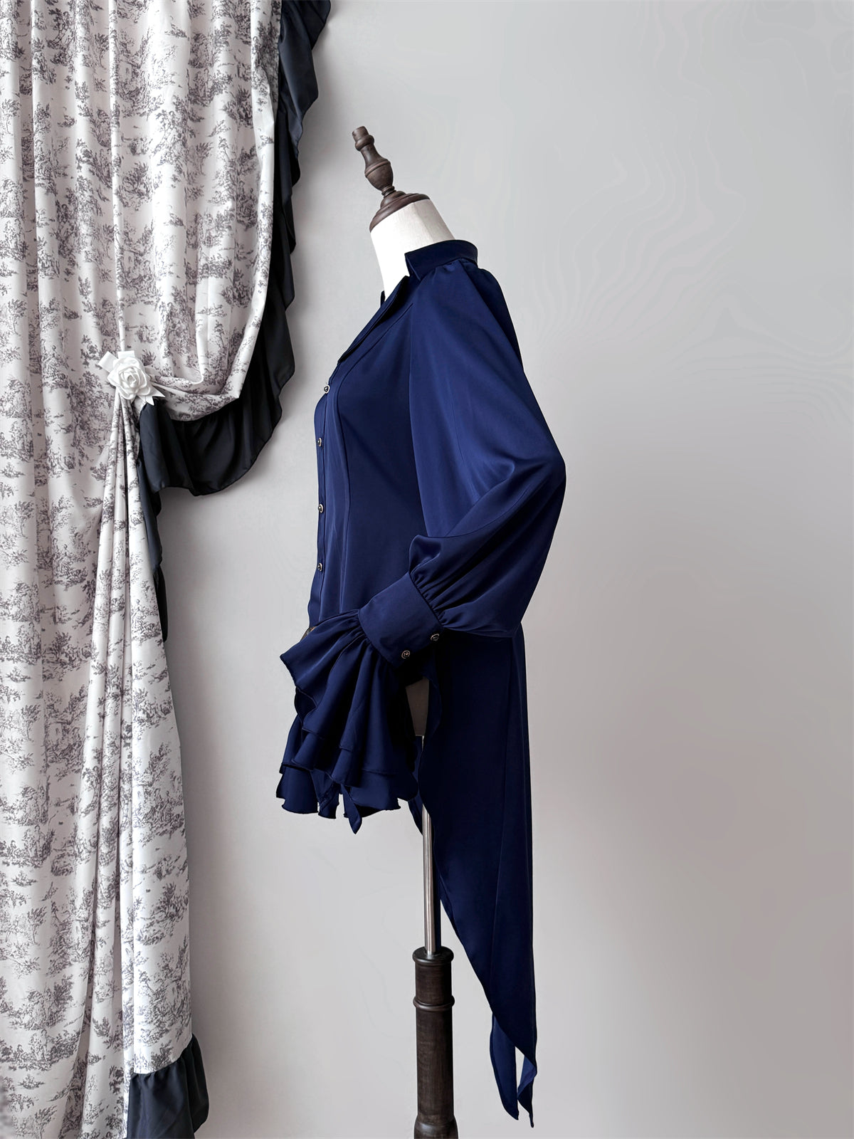 Muppet Mind Ben - Dream - Ouji Lolita Blouse Elegant V-neck Swallowtail Hem Shirt