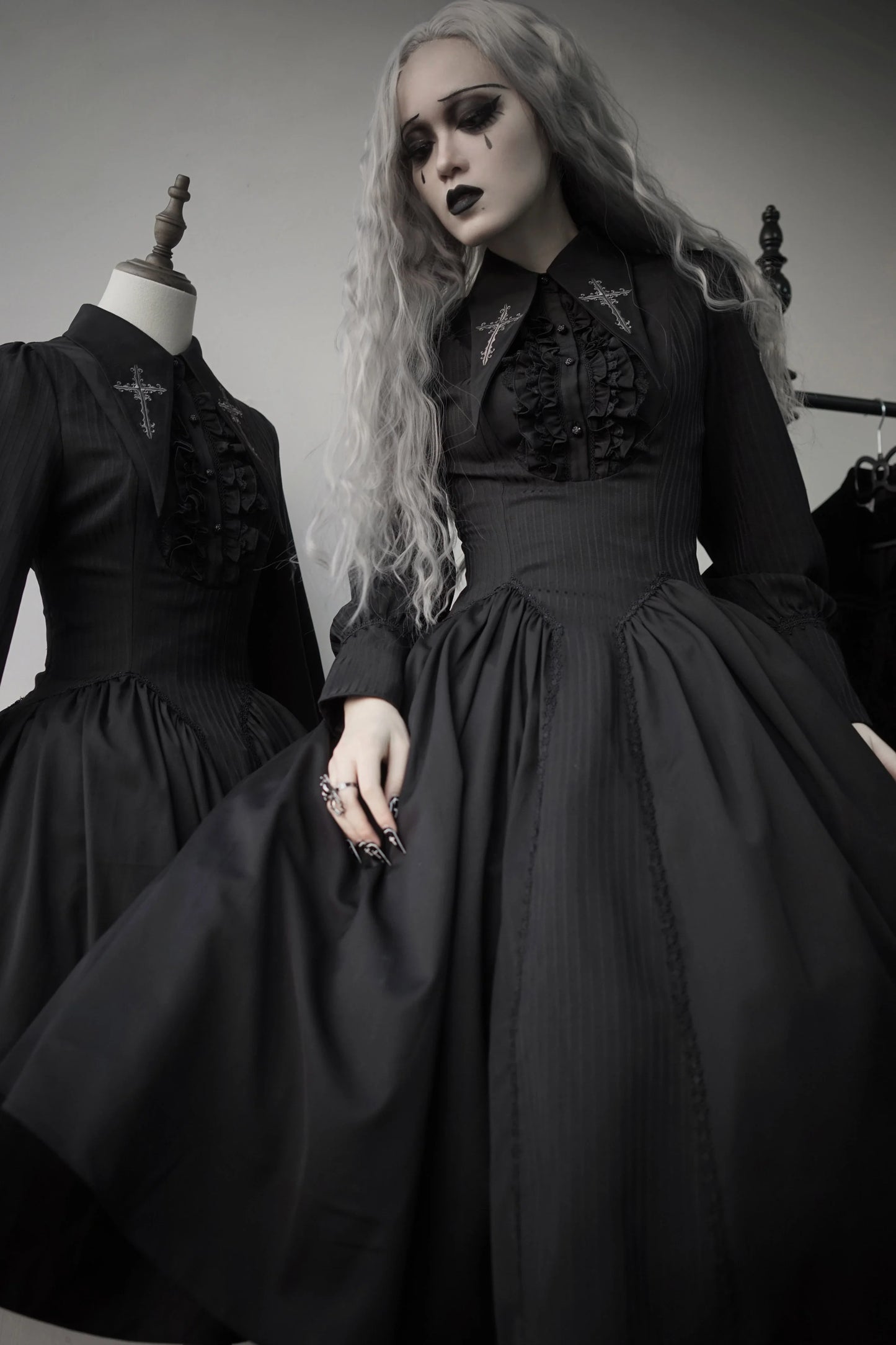 Lilizi - Redemption Song - Gothic Lolita OP Dress Cross Embroidery Tiered Hem