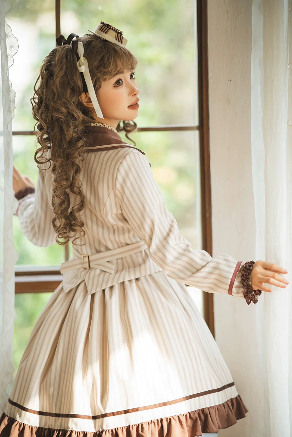 Miss Point - Classical Chocolate - Classic Lolita Jacket Elegant Striped Short Outwear