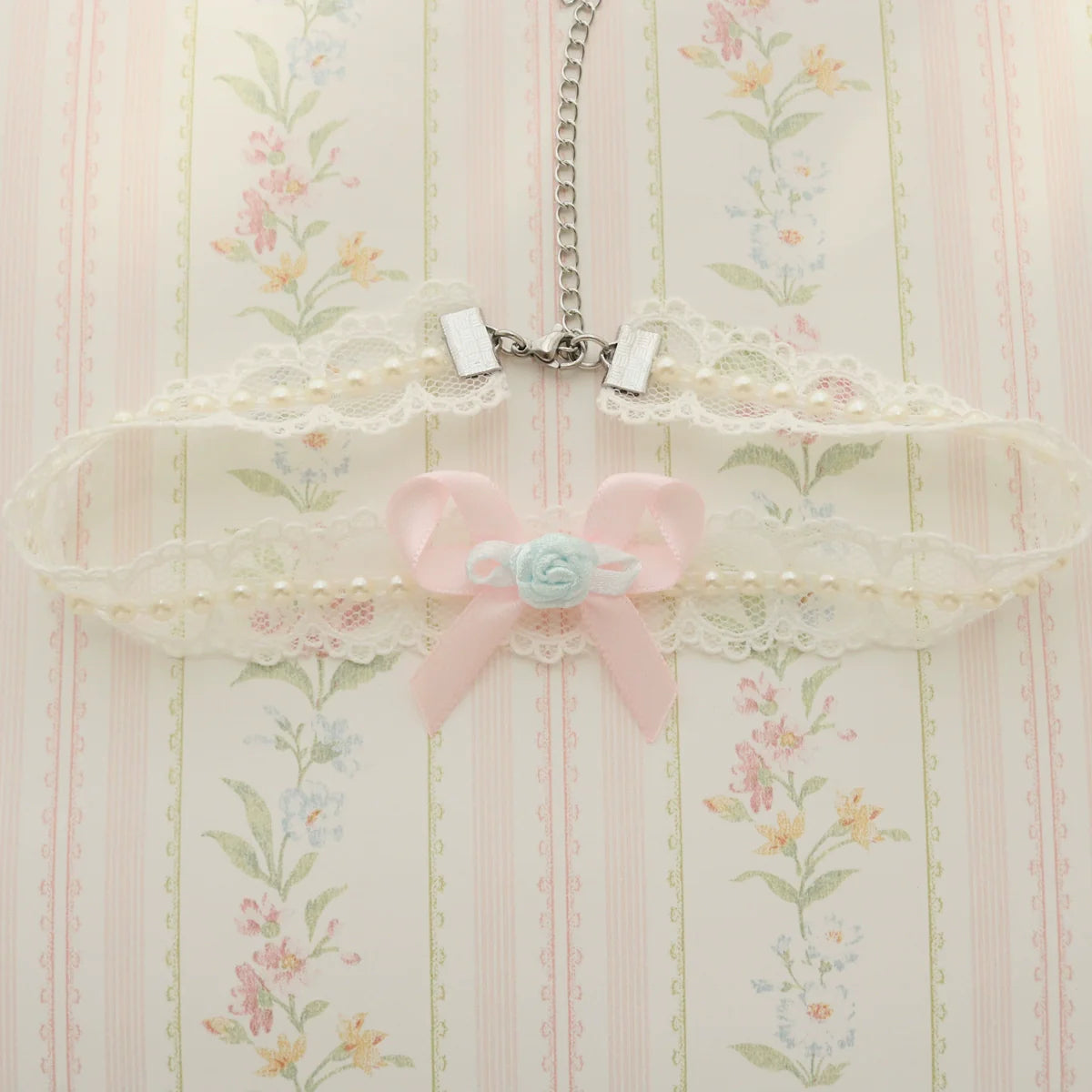 Creamy Bubbles - Sweet Lolita Choker Vintage Lace Rose Handmade Necklace