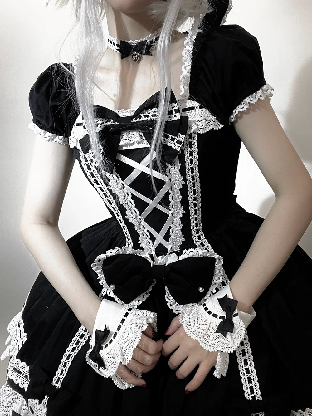 Miss Point - Vintage Petal Rabbit - Old School Lolita OP Cotton Dress With Petal-Shaped Hem